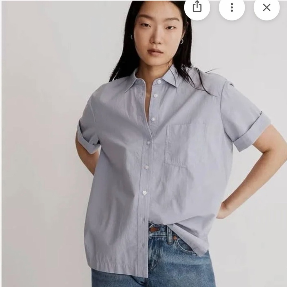Madewell Short-Sleeve Button-Up Shirt in Light Blue